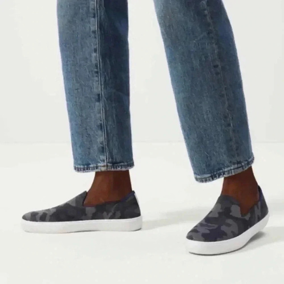 Rothy's The Sneaker in  Gray Camo Size 8.5 - Picture 5 of 9